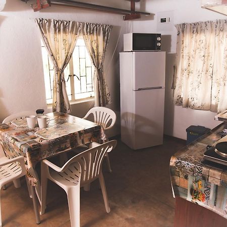 29 Polvy Street Hotel Mbombela Eksteriør billede