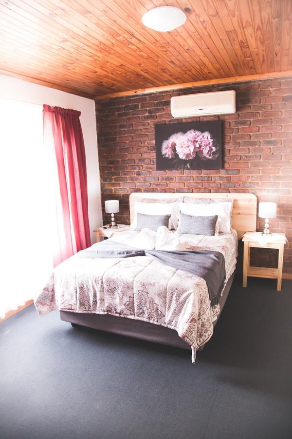 29 Polvy Street Hotel Mbombela Eksteriør billede