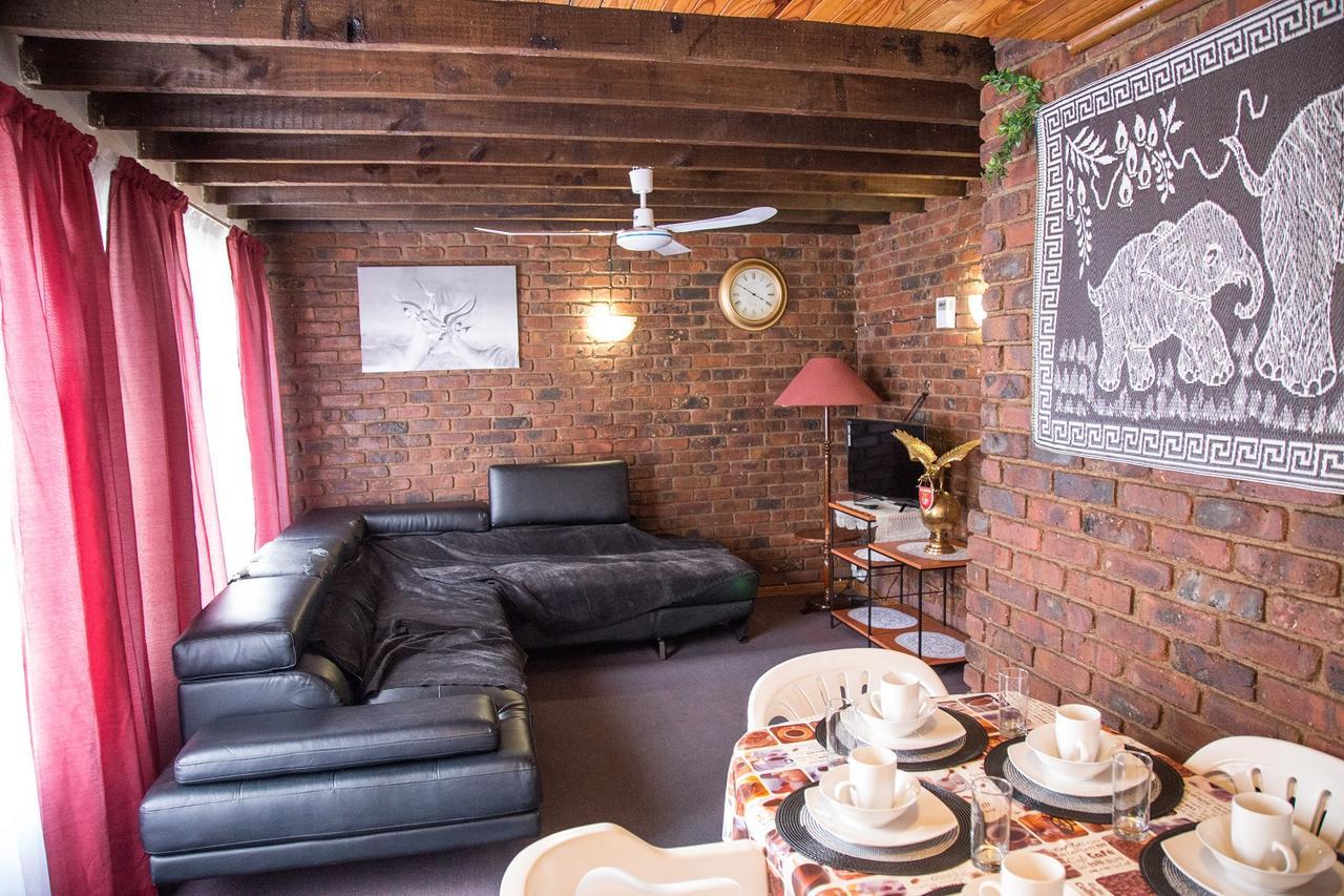 29 Polvy Street Hotel Mbombela Eksteriør billede